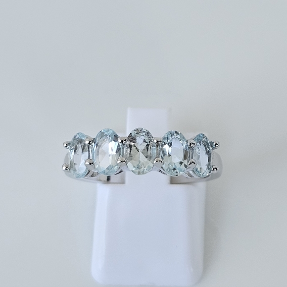 Zales Jewelry - Gorgeous Blue Aquamarine Ring Sterling Silver Size 7.5!